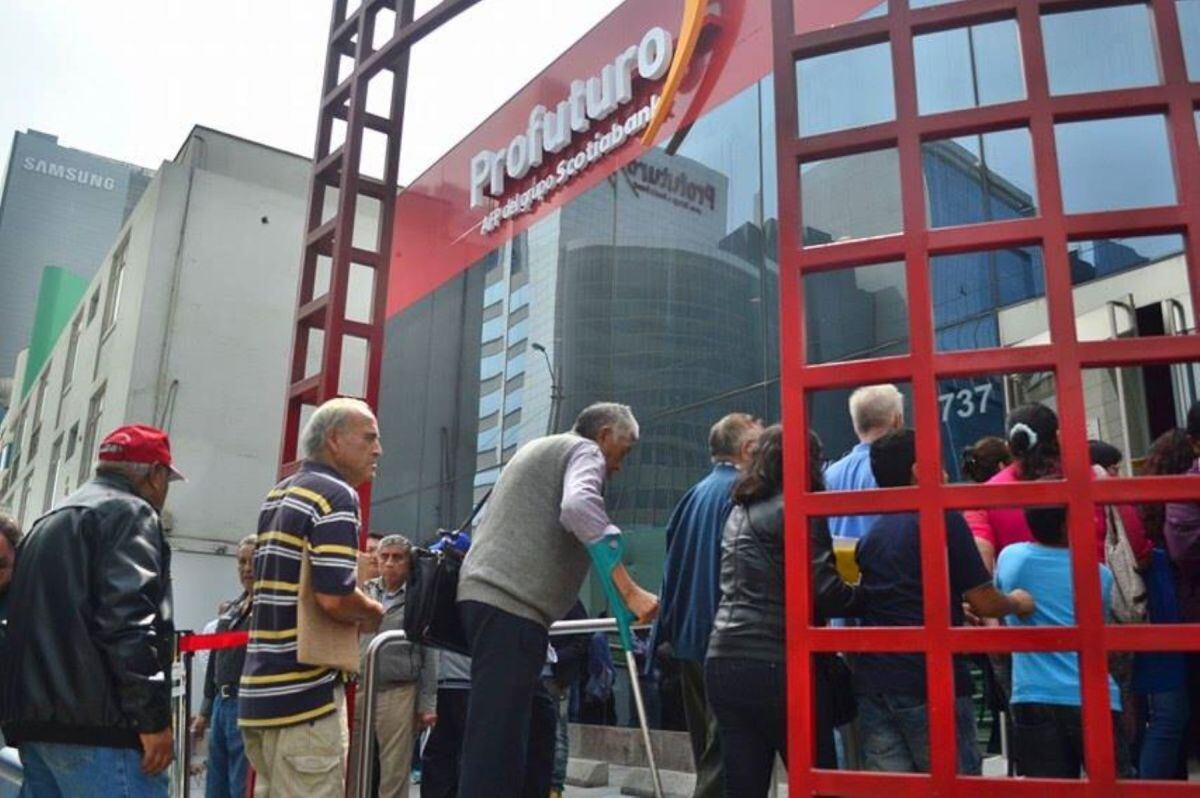 El retiro de hasta 4 UIT no aplica a quienes califiquen para acceder al Régimen de Jubilación Anticipada por Desempleo. (Foto: Andina)