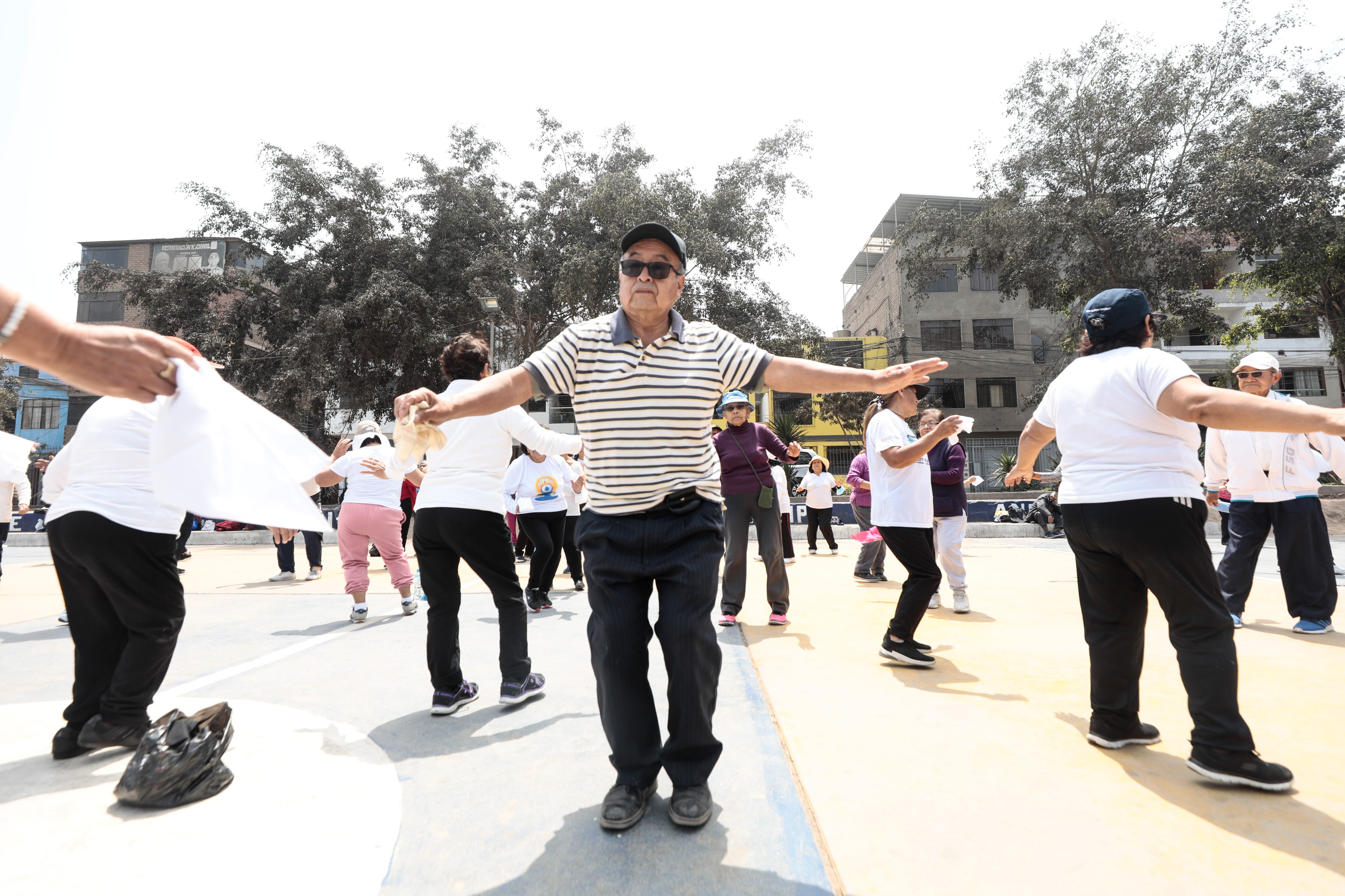 Bailan cualquier género musical y los viernes hacen un fin de fiesta memorable. Foto: Lenin Taeo.