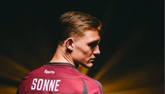 Presentación de Oliver Sonne. (Video: Sparta Praga)