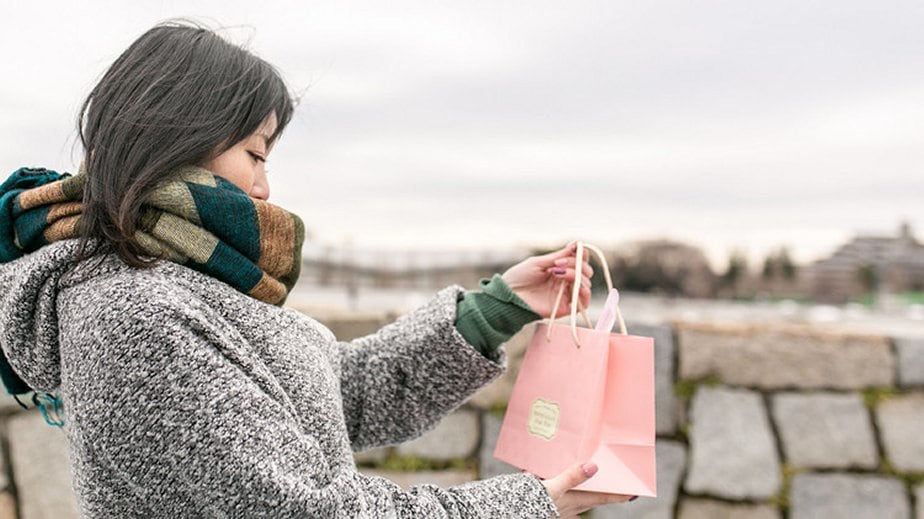 Los regalos son la muesta de afecto más común en San Valentín (Foto: RT)