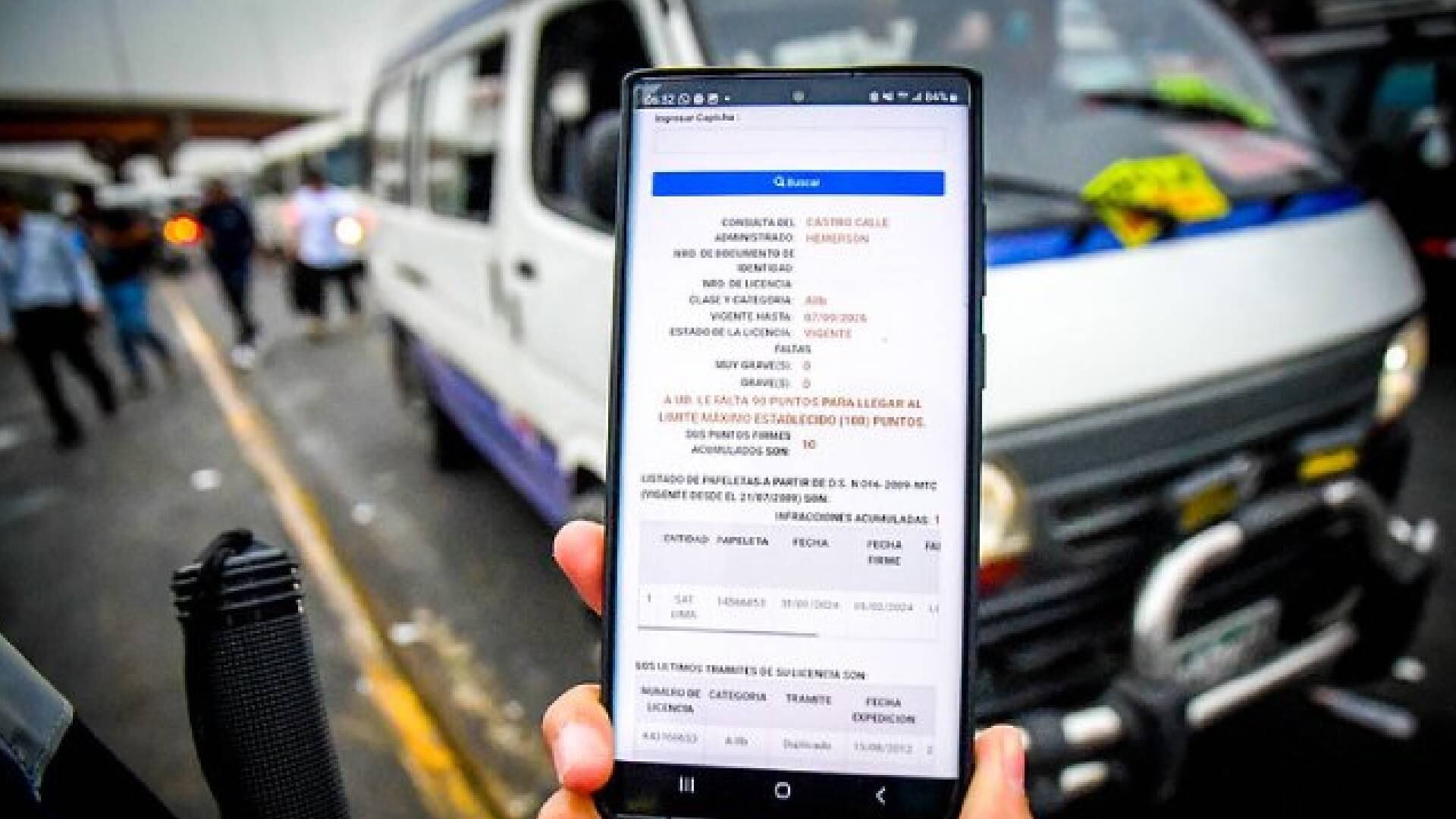 ATU: Choferes de taxis, taxis colectivos y combis no figuran en registro de licencia de conducir del MTC.