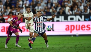 Universitario venció 2-1 a Alianza Lima en Matute: Grave error blanquiazul sentenció el Superclásico