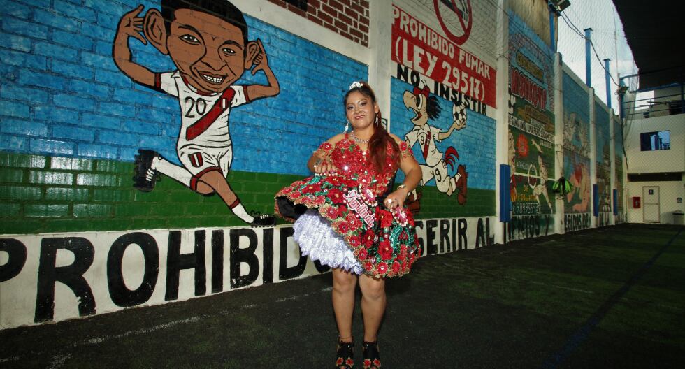 Mamita huanuqueña es maestra soldadora y pinta murales