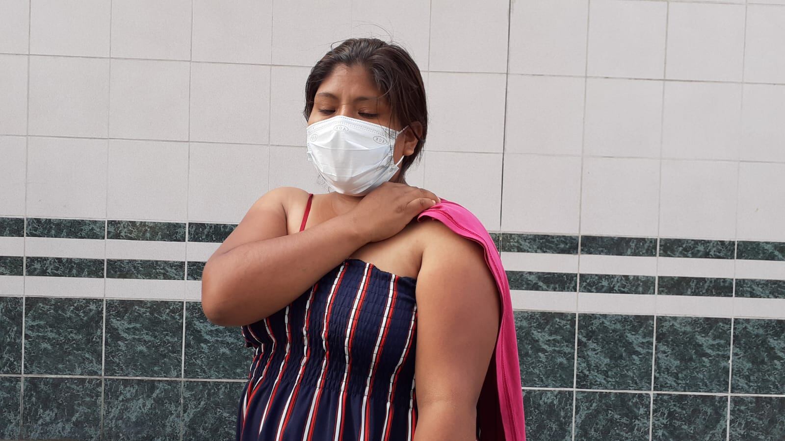 Madre de familia da detalles del violento atraco que fue víctima cuando fue arrastrada por unos delincuentes en mototaxi para robarle su celular y dinero de su negocio. (foto TROME)