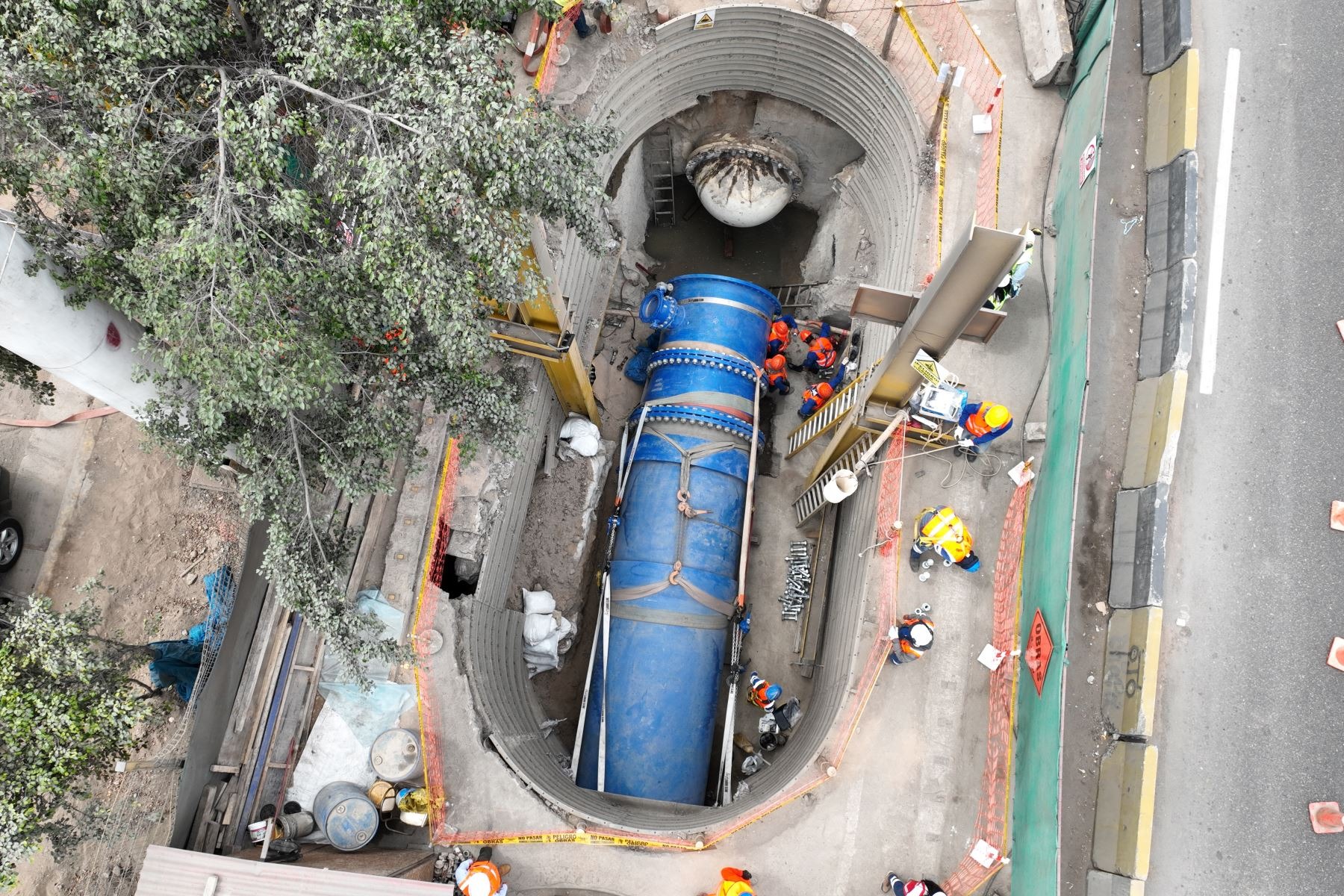 Empalmes en la planta de La Atarjea y el puente Santa Anita concluyeron y el servicio de agua se restablecerá progresivamente. (Andina)