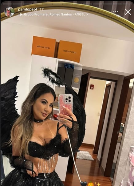 Pamela López lista para salir a una celebración de Halloween.