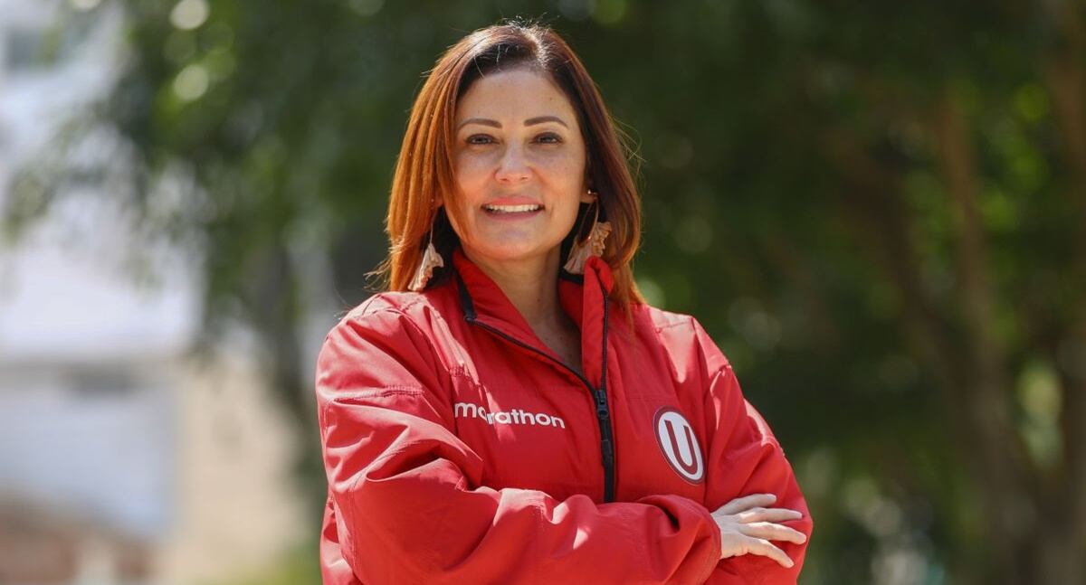 Sonia Alva, luciendo los colores de Universitario de Depertes. En los próximos días deberá regresar a Lima y aclarar su situación con el club. Hasta el momento sigue siendo administradora concursal de lo cremas. (Foto: Universitario de Deportes)