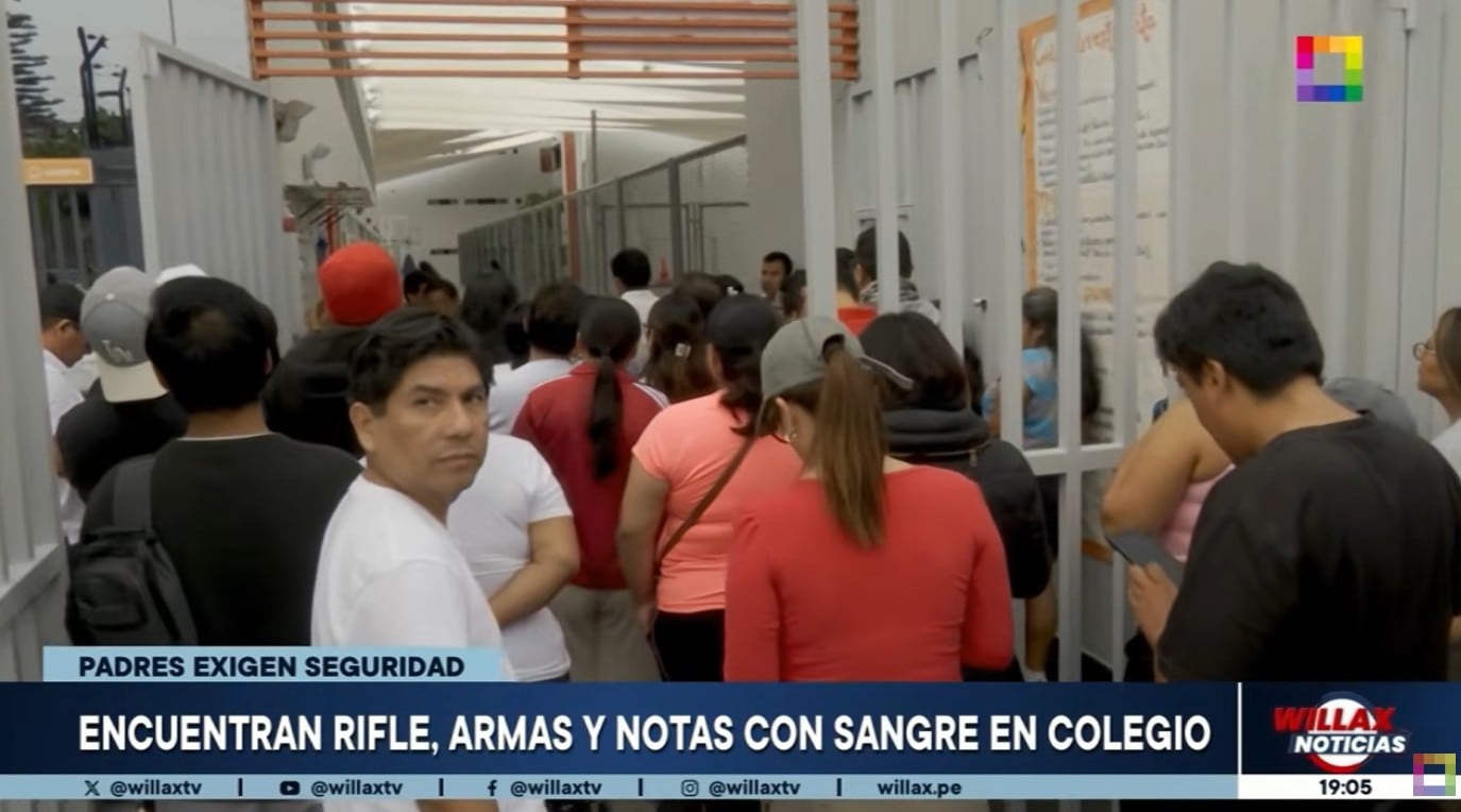 Los padres realizaron un plantón.