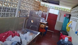 ¡Indignación en Satipo! Familias compran hielo para conservar cadáveres porque morgue opera sin cámara frigorífica
