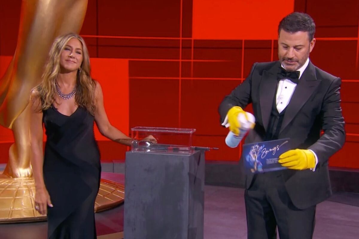 Los sobres que contenían el nombre de los ganadores fueron desinfectados. (Foto: AMERICAN BROADCASTING COMPANIES, INC. / ABC / AFP)