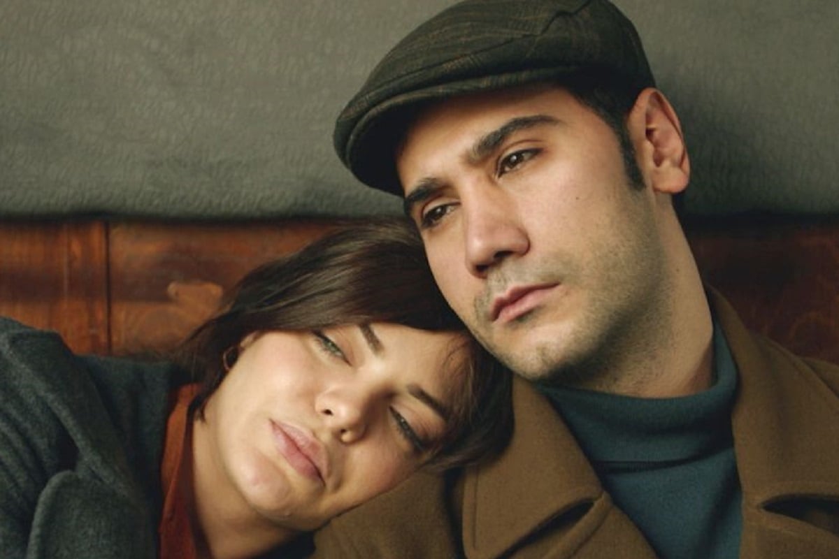 Yılmaz y Züleyha en los primeros capítulos de “Tierra amarga”. (Foto: Tims & B Productions)