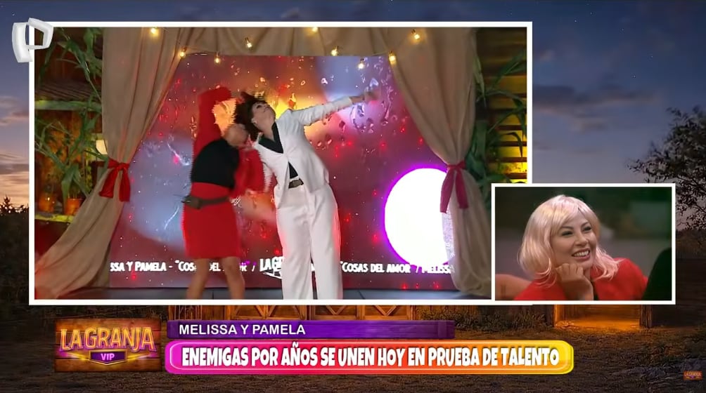 Pamela López y Melissa se agarran de los pelos.