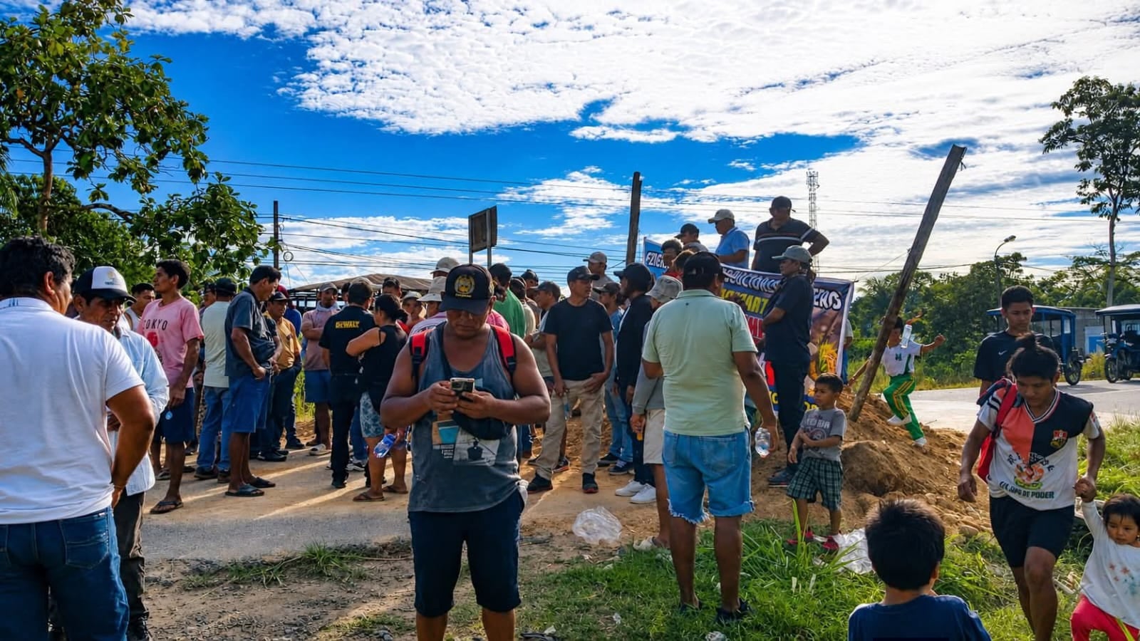 Paro agrario: Bloqueos de carreteras afectan transporte y exigen medidas para frenar crisis en el sector. Foto: Visita Tocache