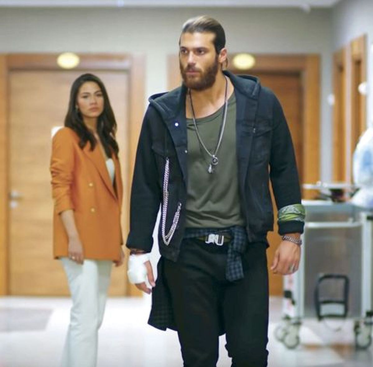 Sanem y Can en "Soñar contigo", también conocida como “Pájaro Soñador” (Foto: Gold Film)