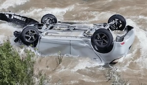 Carretera Central: Dos ancianos muertos y otro desparecido por caída de auto al río Rímac en Huarochiri