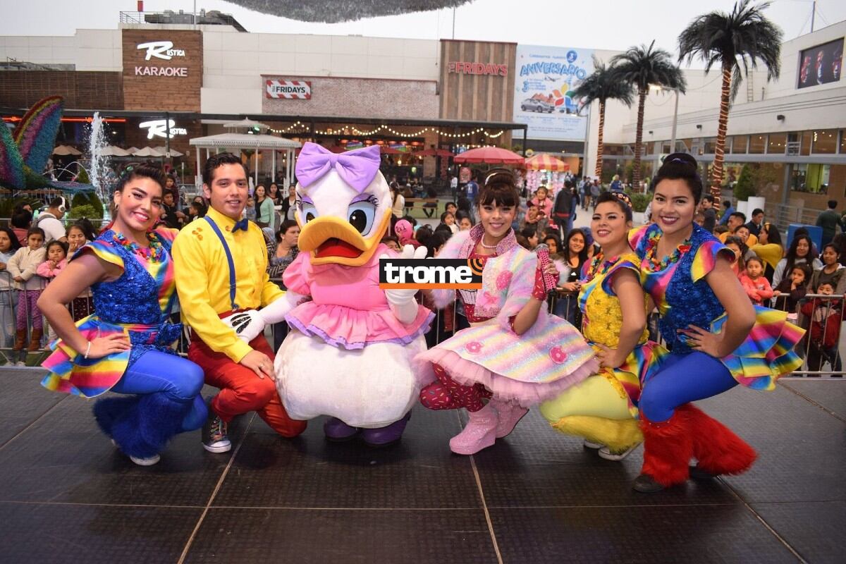 Shows infantiles, de salsa, de cumbia, concierto de rock, zonas parrilleras, granjitas interactivas, descuentos en restaurantes, bingos, ofertas y más. (Isabel Medina / Compos, Trome)