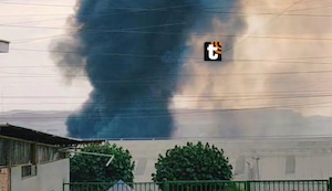 Villa El Salvador: Incendio en un almacén de colchones moviliza 10 unidades de bomberos