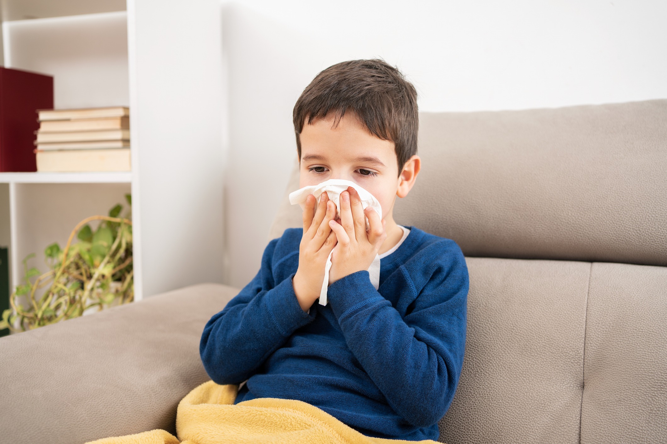 Niño con sinusitis. Foto: ¡Stock.