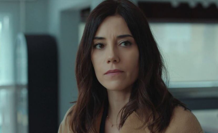 Asya se enfrenta a la viuda de Haluk (Foto: Medyapim)