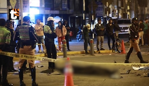 Motociclista muere tras chocar con auto en La Victoria: vehículo quedó destrozado