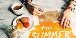 En una temporada donde el consumo se traslada a playas, ferias y
actividades al aire libre, los emprendedores que apuestan por la agilidad, la variedad de pagos y una buena experiencia de compra. Foto: Freepik.