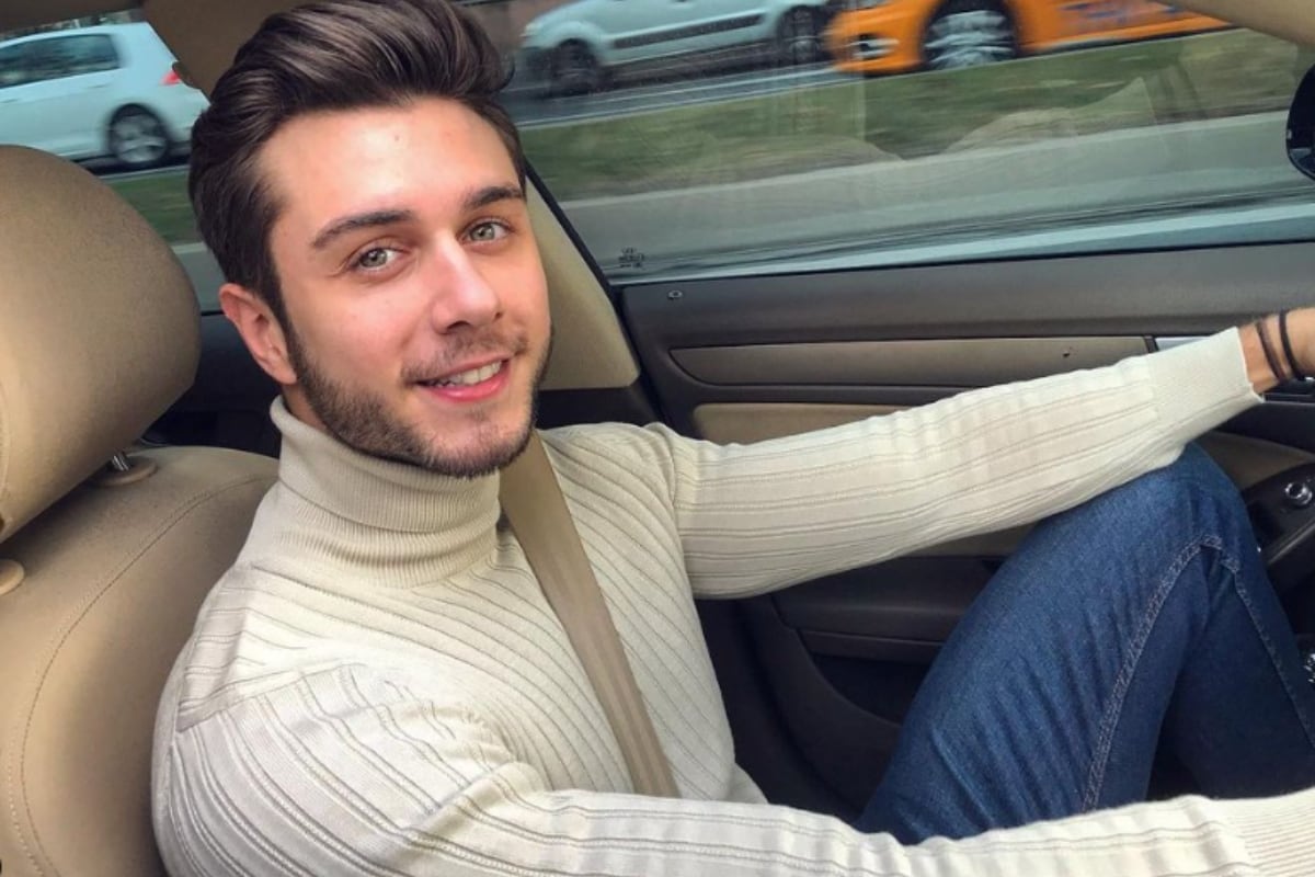 Onur Seyit Yarat manejando un auto (Foto: Onur Seyit Yarat / Instagram)