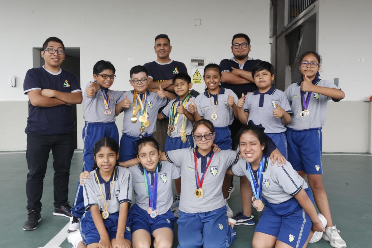 Los escolares estudian en el colegio Juventud Científica de El Agustino