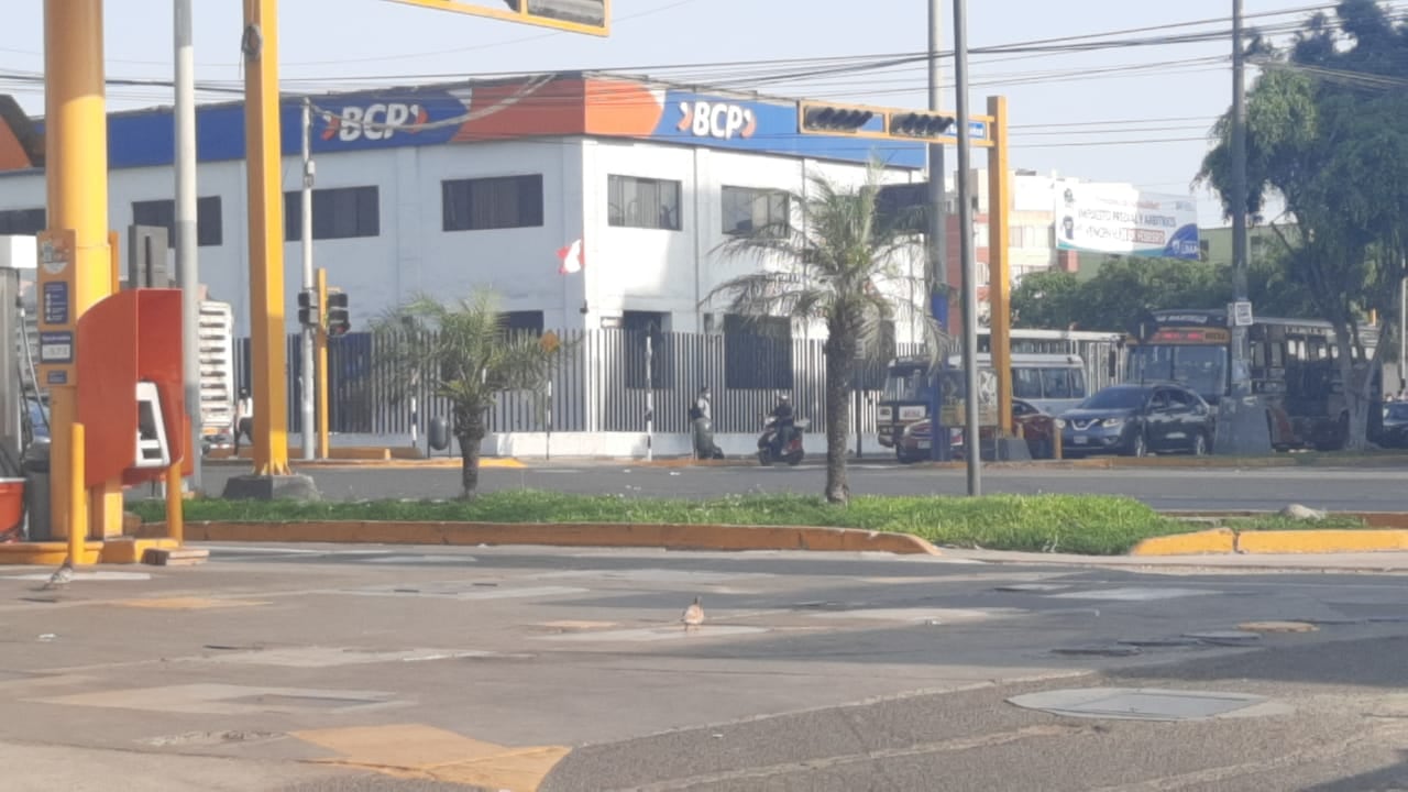 Intervienen a cuatro personas, entre ellos una mujer, sospechosos de intentar asaltar un banco.