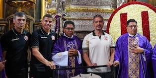 Delagación crema visitó Las Nazarenas (Foto: @universitario)