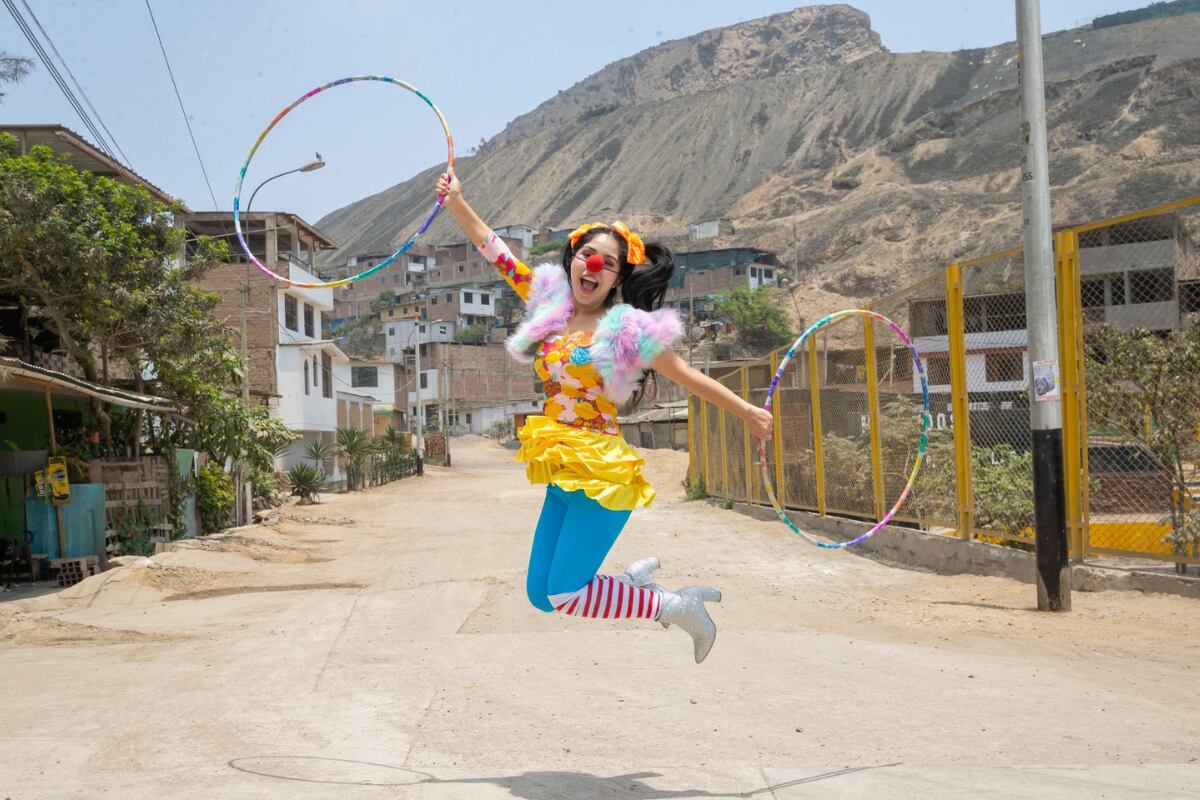 Artista trabaja también como maquilladora. Foto: Allengino Quintana