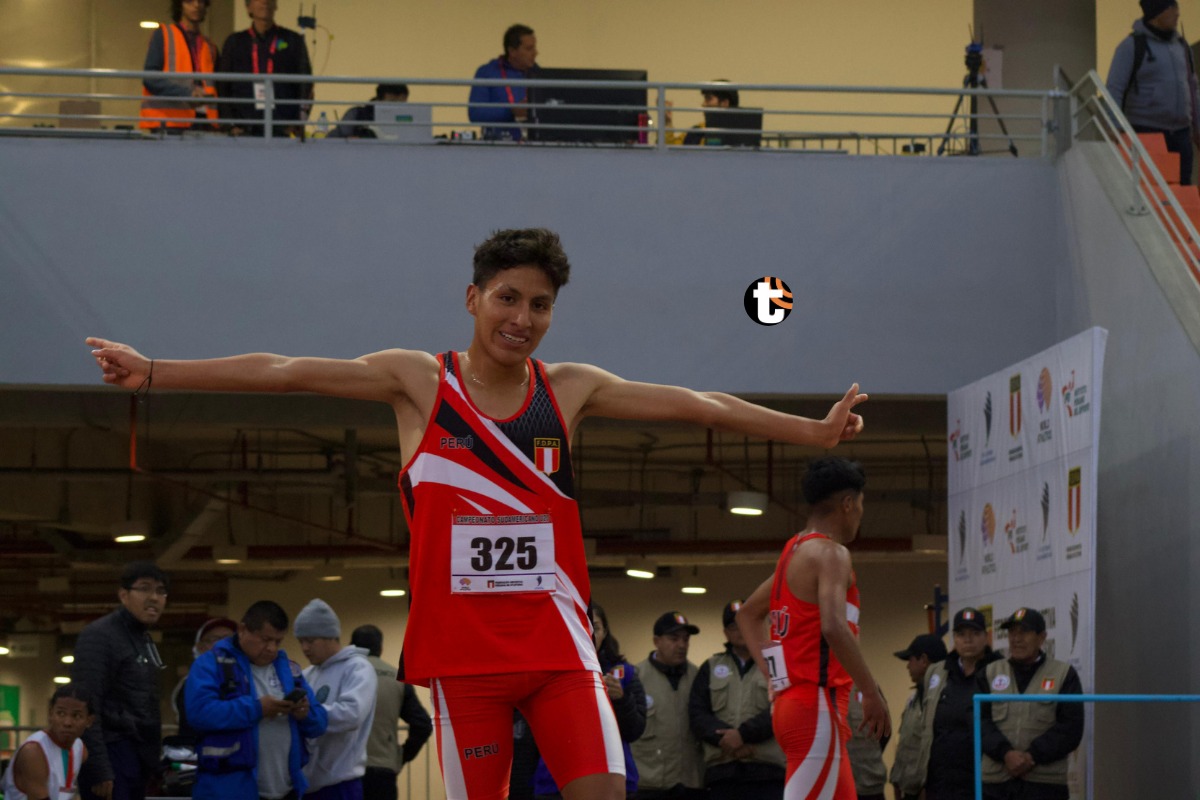 Luis Huamán ganó medalla de oro en los 3000 mil metros planos que se disputaron en la Videna. Foto: Difusión.