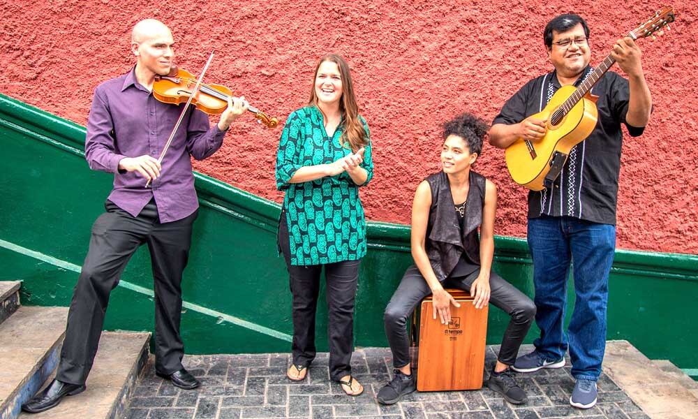 Se cumplieron 100 años del nacimiento de Chabuca Granda, una de las más importantes letristas de la música criolla y por ese motivo, la cantante Luz María Carriquiry y el guitarrista Ernesto Hermoza lanzaron "Chabuca Viva". (Foto: UPC)