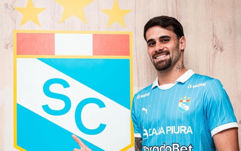 Felipe Vizeu es el nuevo atacante de Sporting Cristal. (@clubsportingcristal)