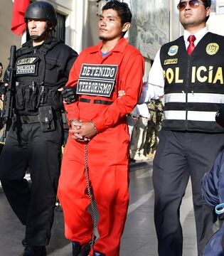 Iván Quispe Vargas es otro hijo de los terroristas que fue capturado en este megaoperativo. (Foto: Mininter)