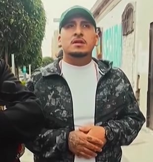 Sicarios en moto atacan a balazos a cantante ‘Flow La Fama’