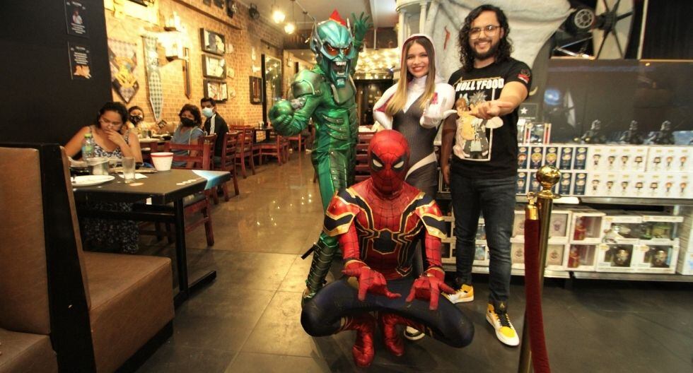 Hoy cuenta con cuatro ambientes dedicados a películas y series conocidas. Foto: Trome.