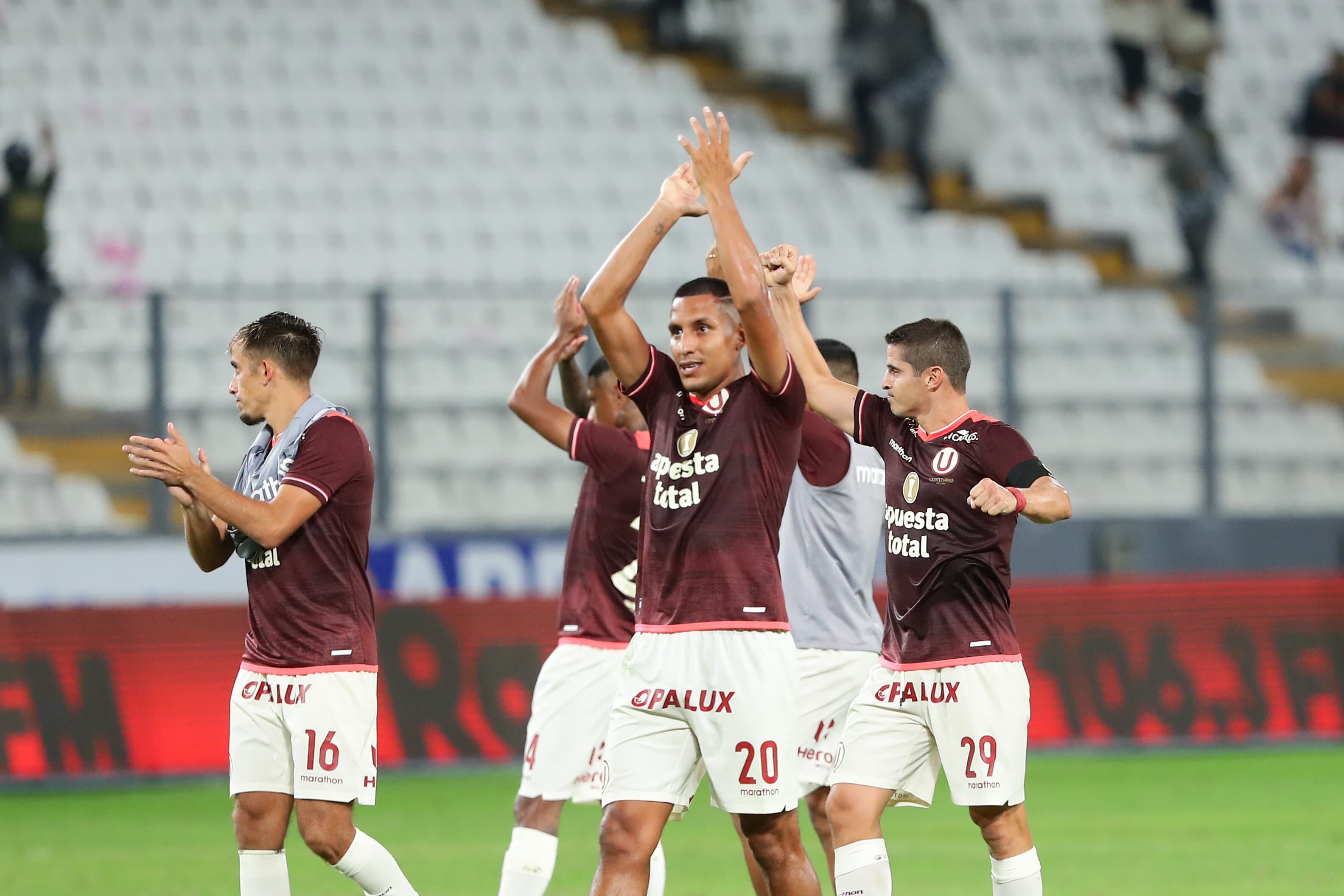 Partido entre Sport Boys vs Universitario de Deportes por la fecha 11 de la Liga 1 en el estadio Nacional.
Fotos Jesus Saucedo / @photo.gec