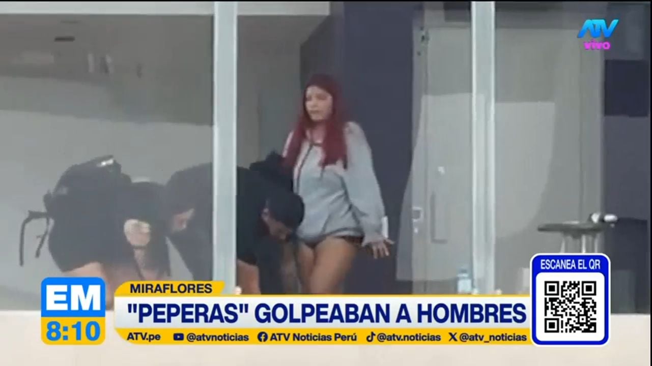 Mujeres hicieron ingresar a su cómplice a departamento. Foto: ATV