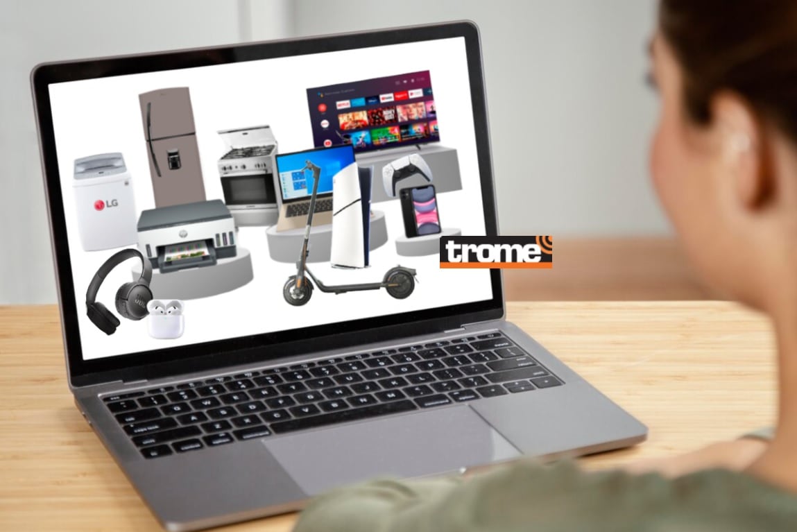 Diversas ofertas en los 'cyber' y consumidores que comparan más antes de decidir su compra. (Foto composición: Isabel Medina / Trome).