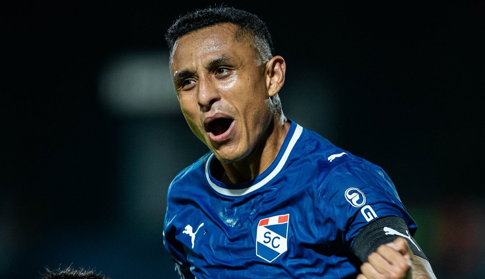 Yotún marcó uno de los goles ante 2 de Mayo. (Agencias)