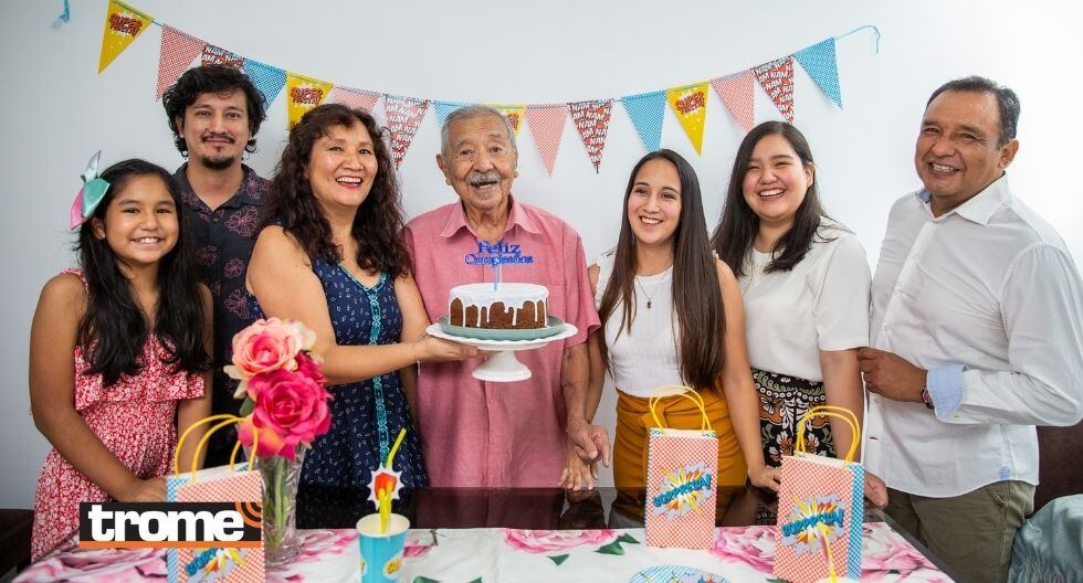 Alfredo Angulo pide a los jóvenes no olvidarse de sus abuelos. (Foto: Trome)