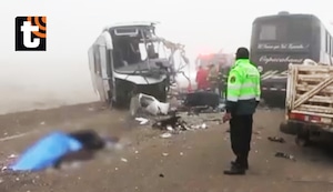 ¡Tragedia en la Panamericana Sur! Niño de 12 años y cuatro personas mueren tras violento choque entre buses