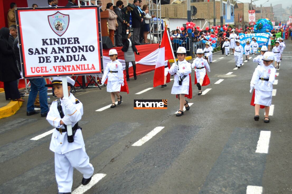 Fiestas Patrias: En diversos distritos niños participaron de desfiles escolares que causaron admiración del público. (Isabel Medina / Trome).