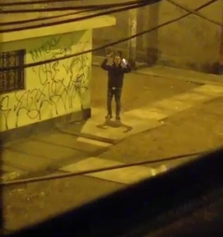 Diego Sari, ingresó armado de un filudo cuchillo a un mercado e intentó matar a su expareja.