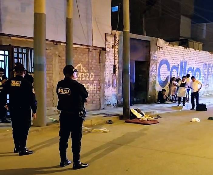 La Policía analizará las cámaras de seguridad para dar con los responsables.