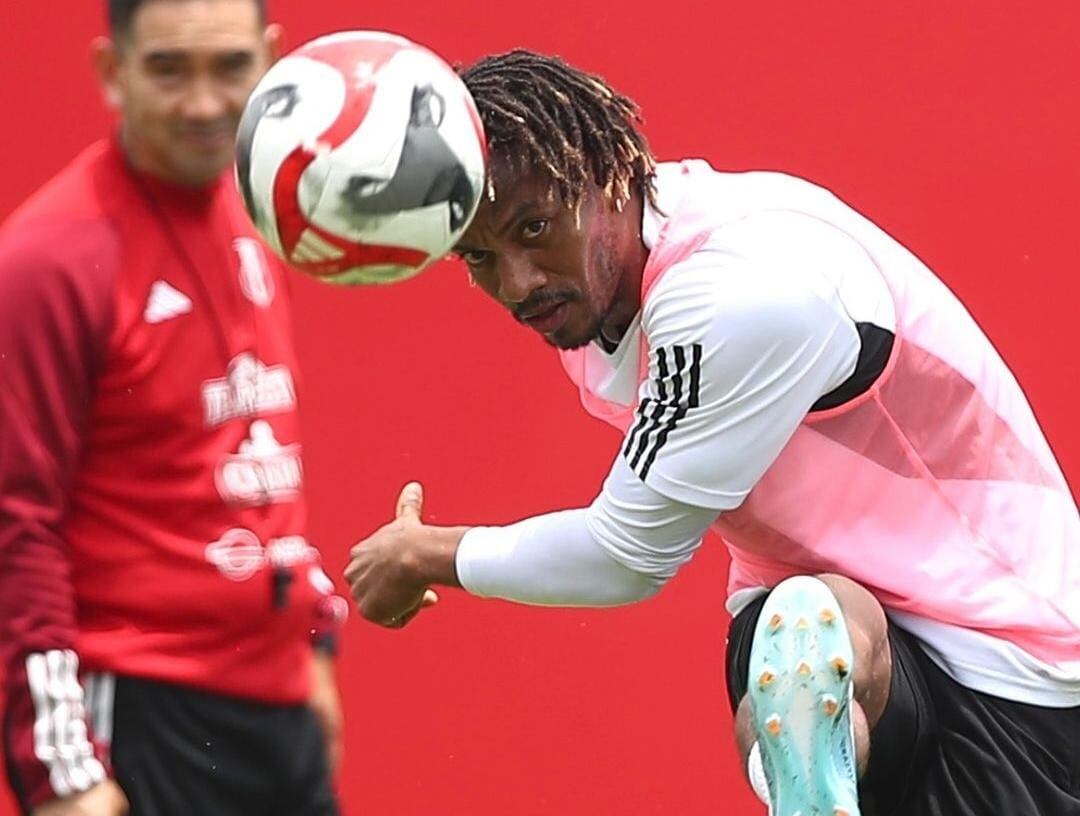 El juego aéreo será clave ante la 'Vinotinto' (Foto: Selección Peruana)