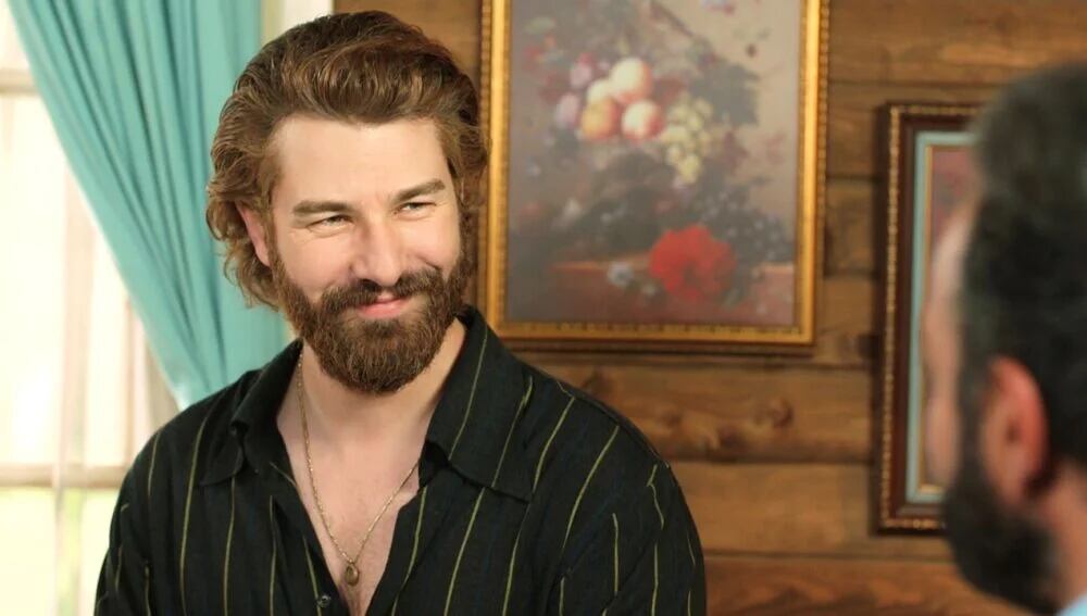 Fikret dispuesto a todo para recuperar a Müjgan (Foto: Tims & B Productions)