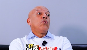 Roberto Mosquera: Su rechazo a buzo de Bolivia, su ampay a jugadores borrachos y más