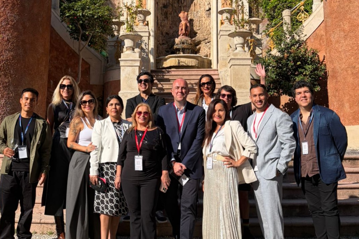 Diseñadores peruanos brillan en Italia y llevan la creatividad nacional a Europa.