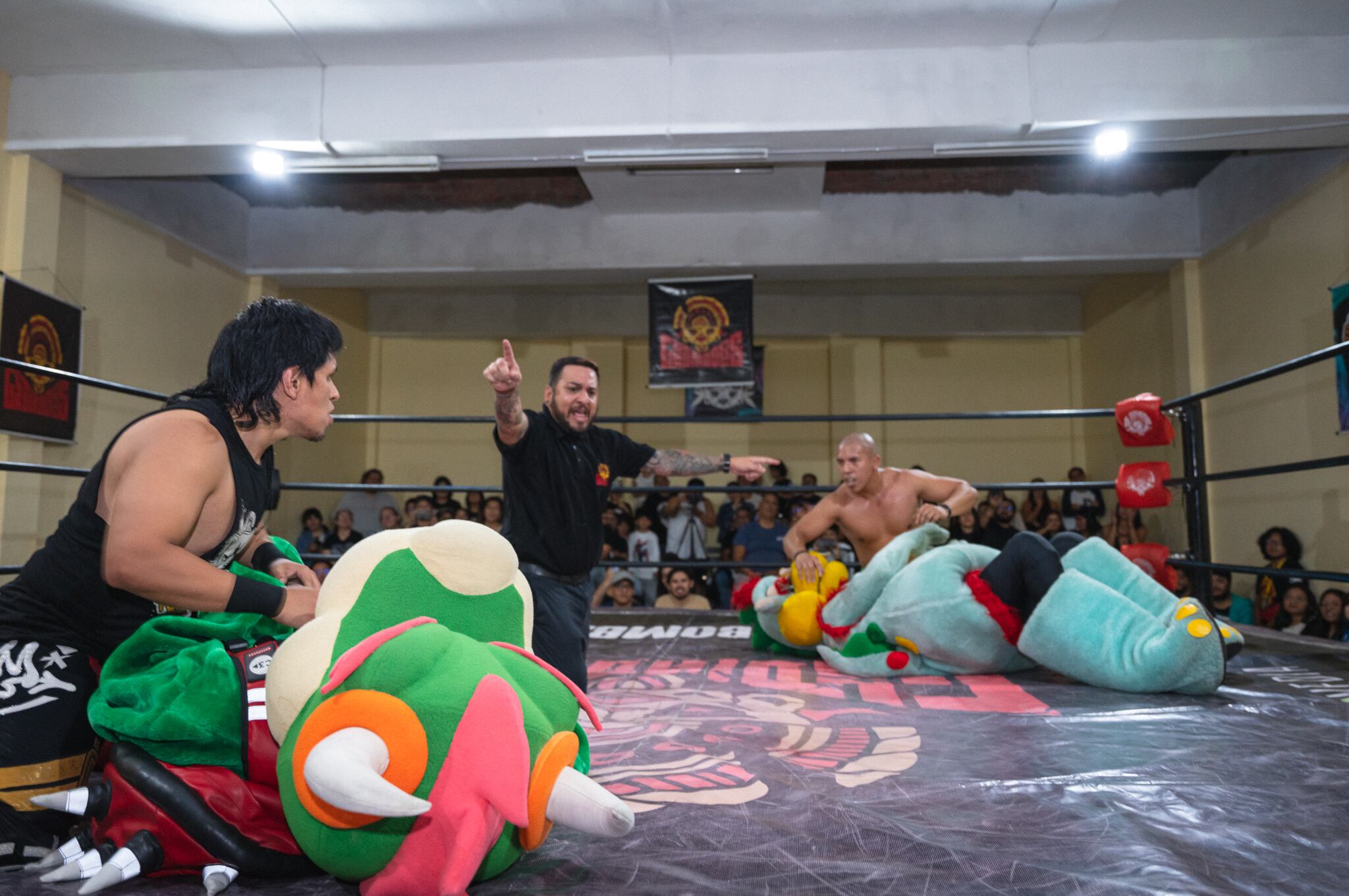 Timoteo vs. Bowser se enfrenatron en un ring de Gladiadores Perú. Foto: Jonathan Tovar.